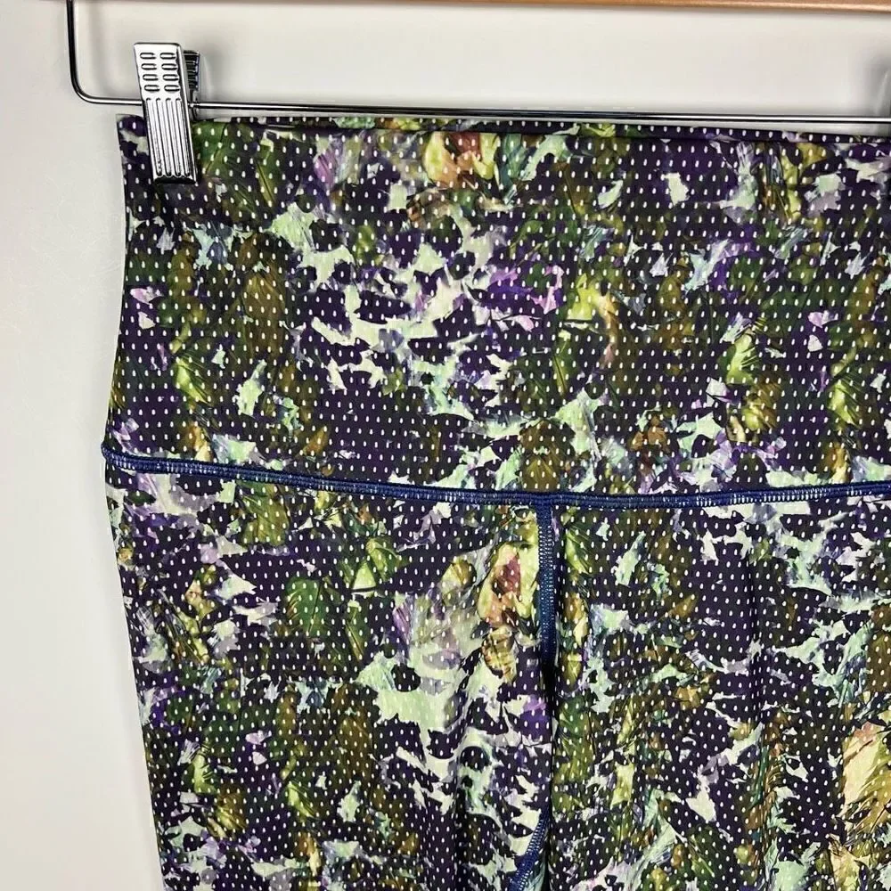 Lululemon High Rise Wunder Under Crop II Roll Down Floral Iris Print size 4